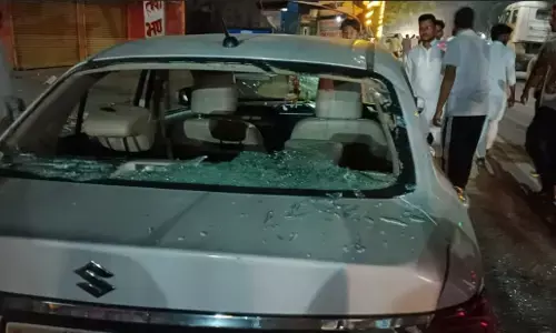 Amethi Crime News: अमेठी में कांग्रेस दरफ्तर के बाहर खड़ी गाड़ियों में तोड़फोड़, पार्टी ने BJP को ठहराया जिम्मेदार