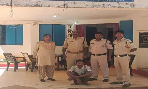 Ambikapur News: पत्नी हमेशा बाहर घूमती थी...पति ने मार डाला, डंडे और फावड़ा से वार कर ले ली जान...