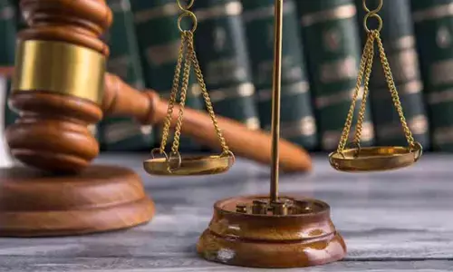 Kanpur News: कानपुर में 5 साल का बच्चा पहुंचा हाईकोर्ट, स्कूल के पास से शराब का ठेका हटवाने के लिए लगाई गुहार, जज ने सुनाया ये फैसला