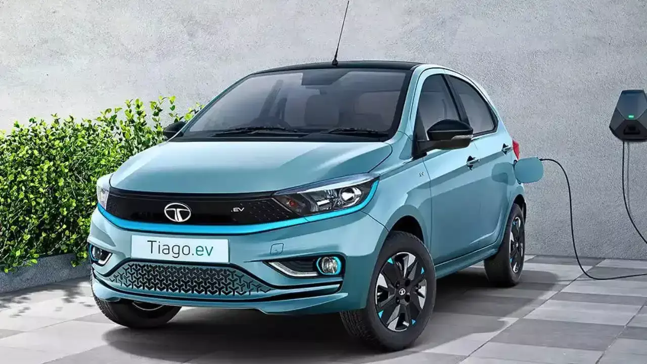 Massive Discounts on Tata Tiago EV: बड़ी खुशखबरी! मई 2024 में टाटा ने Tiago इलेक्ट्रिक कार पर घटाए दाम, अब पाए पुरे 72000 रुपये तक की बचत