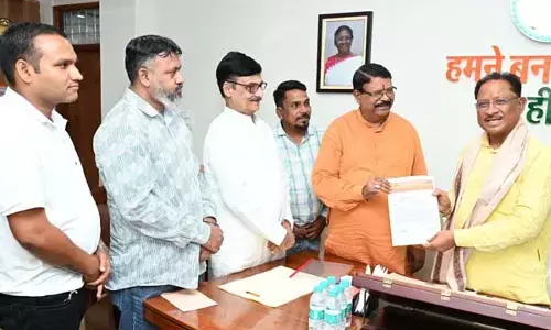 MISA Bandi Pension: मीसा बंदियों ने सीएम से की भेंट: लोकतंत्र सेनानियों ने सम्‍मान निधि बहाल करने के लिए जताया आभार