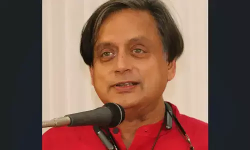 शशि थरूर का जीवन परिचय (जीवनी) : Shashi Tharoor Biography in Hindi