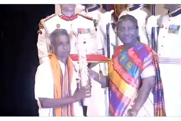 छत्तीसगढ़ के जागेश्वर यादव हुए पद्मश्री से सम्मानित, CM विष्णुदेव ने दी बधाई एवं शुभकामनाएं