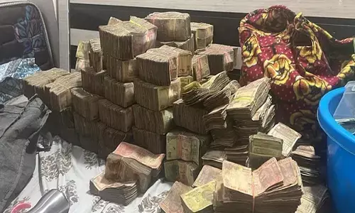 Bhopal News: भोपाल में कैश कांड, कारोबारी और उसके परिचित के घर से मिले 72 लाख रुपये नकद