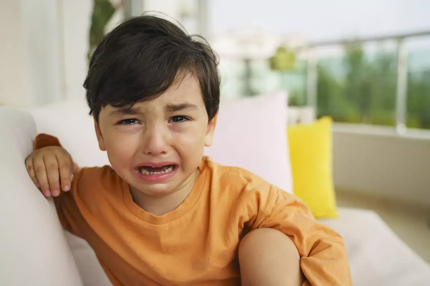 Good Parenting: क्या हर बात पर रोता है आपका भी बच्चा ....कैसे बनायें mentally Strong