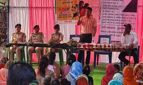 Jashpur News: नोनी रक्षा रथ दुलदुला इलाके के ग्राम बम्हनी में पहुंचा, टीम के सदस्यों ने विस्तारपूर्वक दी जानकारी...