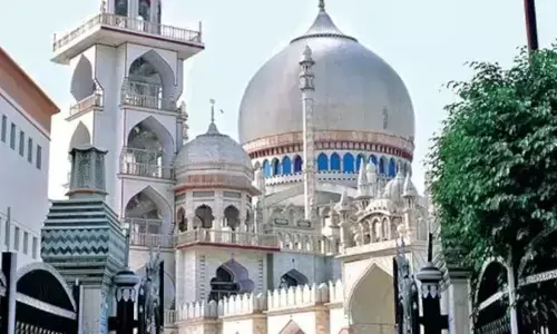 Darul Uloom Deoband: दारुल उलूम देवबंद में अब महिलाओं को नहीं मिलेगा प्रवेश, जारी हुआ नया फतवा