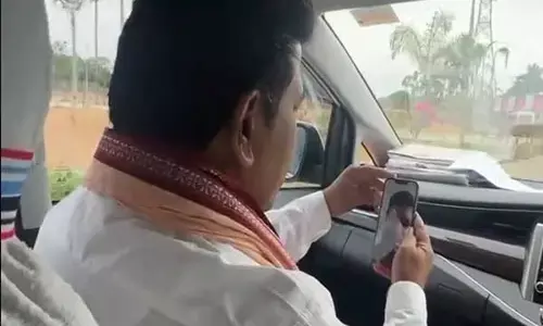 Chhattisgarh students in Kyrgyzstan: किर्गिस्तान में रह रहे छत्‍तीसगढ़ के बच्‍चों से डिप्‍टी सीएम ने की बात: दिया अपना नंबर, कहा कभी भी कर सकते हैं कॉल