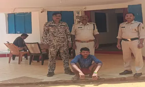 Ambikapur Crime News: पति ने पत्नी पर टांगी से हमला कर मार डाला, खाने को लेकर हुआ था विवाद..