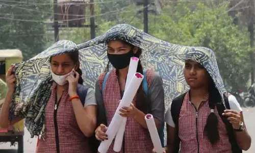 Summer Vacation 2024: हीटवेव और गर्मी का कहर, दिल्ली, नोएडा, गाजियाबाद सहित इन राज्यों में बंद हुए स्कूल