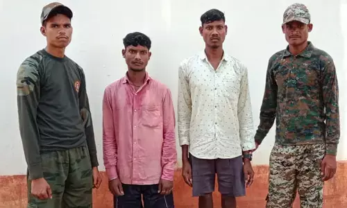 Dantewada Naxal News: दो नक्सली गिरफ्तार...बम, नक्सली पर्ची सहित दहशत फैलाने का सामान जब्त...