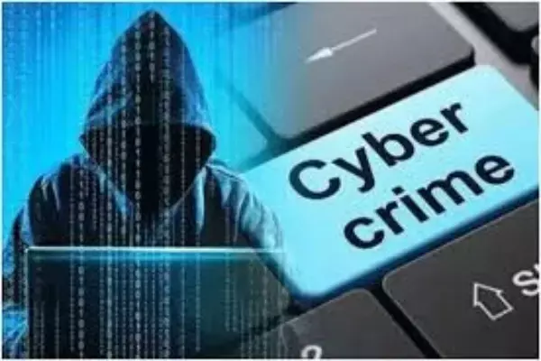 आपके काम की खबर: एक क्लिक और बैंक अकाउंट खाली, सेक्सटॉर्शन का भी फैला जाल, जानें कैसे बचें साइबर ठगी से और कहां करें शिकायत?