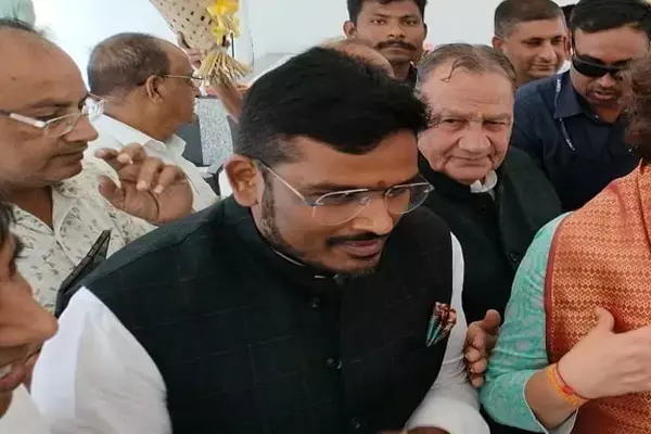 Indore News: अक्षय कांति बम को इंदौर हाईकोर्ट से नहीं मिली राहत, 29 मई को होगी सुनवाई, अक्षय पर हत्या की कोशिश का आरोप
