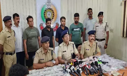 Raipur News: शराब दुकान में साढ़े 33 लाख की चोरी, शिकायत लिखाने वाले कर्मचारी ही निकले चोर, ऐसे पकड़ाए...
