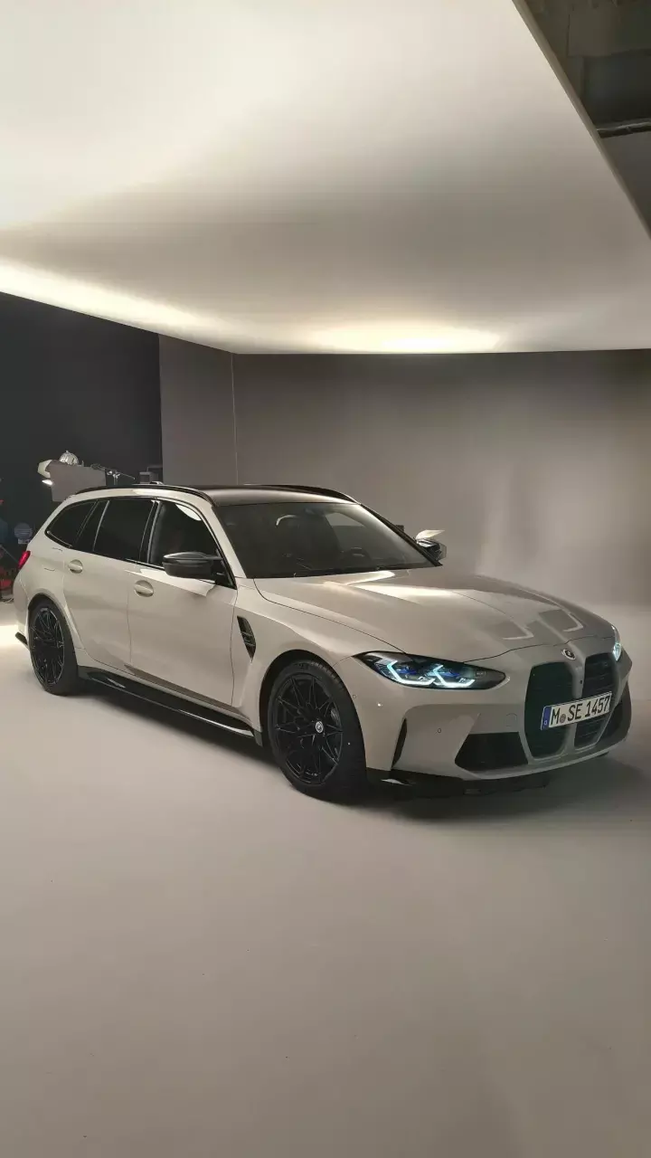 BMW M3 Sedan And M3 Touring: बीएमडब्ल्यू की M3 सेडान और M3 टूरिंग हुईं और भी दमदार! जाने क्या बदला इन गाड़ियों में