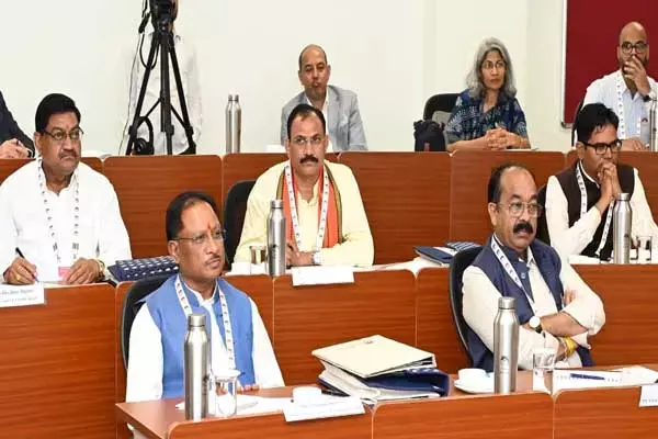 Chhattisgarh Good Governance: सरकार चलाने की पाठशालाः मंत्रियों को IIM में ट्रेनिंग देने वाला छत्तीसगढ़ बना देश का पहला राज्य, कड़े अनुशासन के बीच स्टूडेंट्स की तरह क्लास अटेंड कर रहे मंत्री