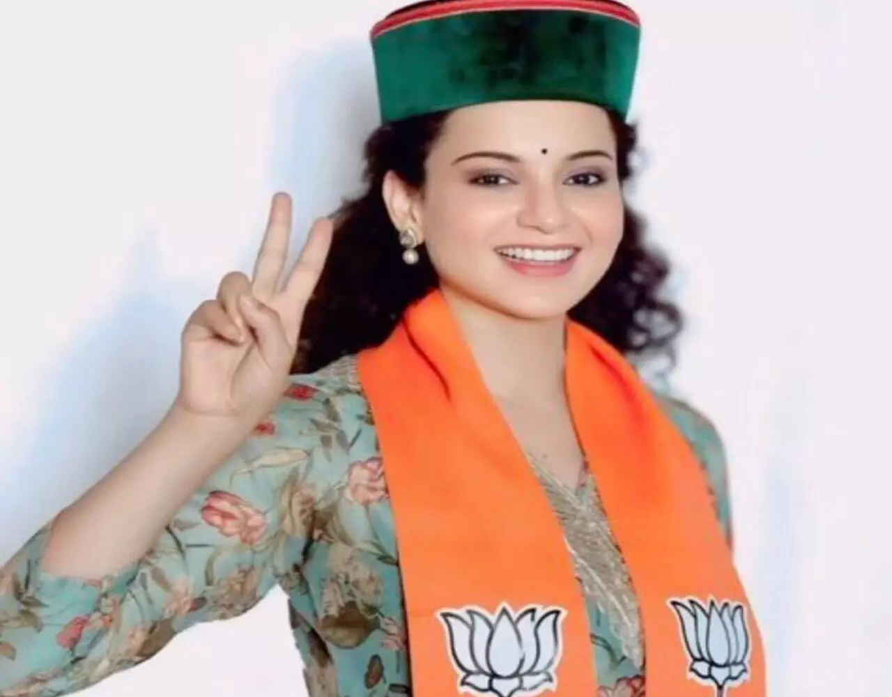 अनुपम खेर ने दी कंगना को बधाईलोकसभा चुनाव 2024 में... ... LokSabha Chunav 2024 Live Updates: किसकी होगी जीत? किसके उड़ेगे चेहरे के रंग, यहां देखिए फिल्मी सितारों का लोकसभा चुनाव के लाइव परिणाम...