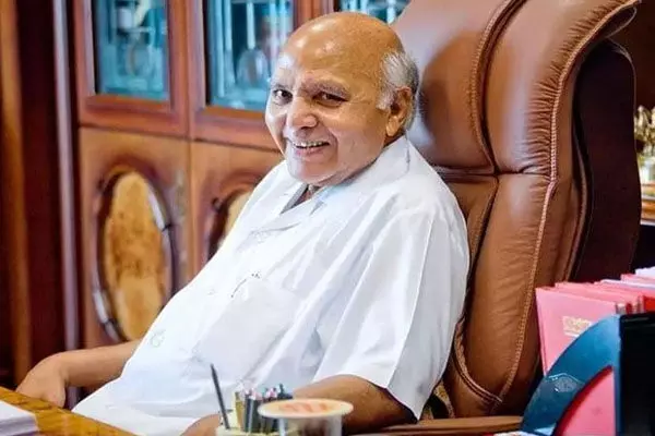Ramoji Rao Death News: रामोजी फिल्म सिटी के संस्थापक रामोजी राव का निधन, हैदराबाद के अस्पताल में थे भर्ती Ramoji Rao Death News: रामोजी फिल्म सिटी के संस्थापक रामोजी राव का निधन, हैदराबाद के अस्पताल में थे भर्ती