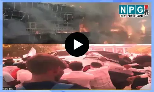 ﻿Balauda bazar: तस्वीरों में देखिए...CCTV  से लेकर फर्नीचर, फाइलें, कलेक्ट्रेट, एसपी ऑफिस जलकर स्वाहा, पिछले दरवाजे से भागे कर्मचारियों, अधिकारियों ने बचाई जान
