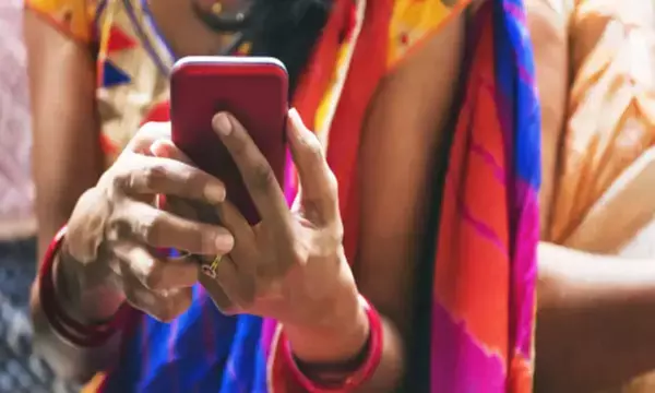 Noida Crime News: पत्नी दिन भर चलाती थी इंस्टाग्राम, कई लड़कों से करती थी चैटिंग, पति ने टोका तो उठाया खौफनाक कदम