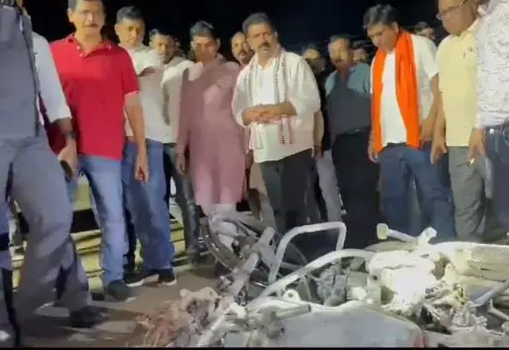 Balodabazar: कलेक्टर-एसपी कार्यालय में तोड़फोड़ व आगजनी, घटना का जायजा लेने देर रात पहुंचे डिप्टी सीएम सहित तीन मंत्री, बोले...