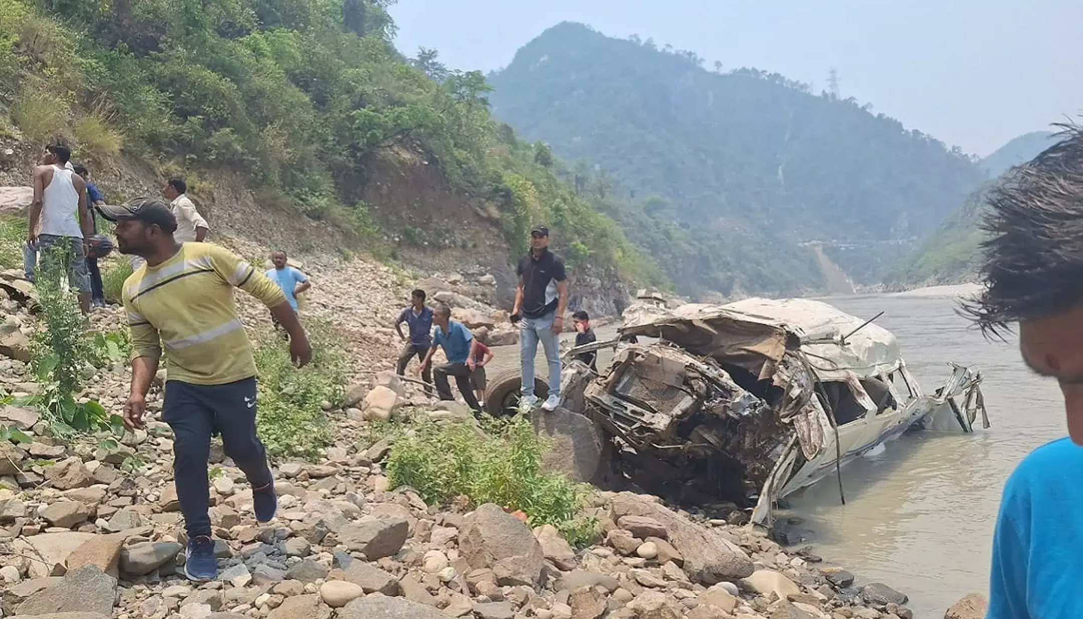 Rudraprayag accident Latest Update: रुद्रप्रयाग में भीषण हादसा, 9 लोगों की मौत, राहत बचाव कार्य जारी