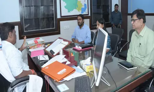 Raipur: राजधानी में बारिश से पहले एक्शन मोड में मंत्री केदार कश्यप, नगर निगम के अधिकारियों की ली बैठक, दिए कई अहम निर्देश...