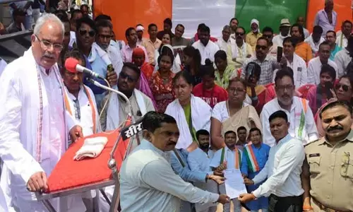 Chhattisgarh News: कानून-व्‍यवस्‍था पर फोड़ा बलौदबाजार का ठिकरा: घटना के विरोध में कांग्रेस का प्रदेशभर में विरोध- प्रदर्शन