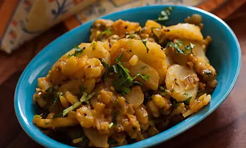 Aloo Bhujne Recipe:  मनपसंद हरी सब्ज़ी नहीं है? बनाइए आलू भूजने, फटाफट बनने वाली आलू की टेस्टी सब्ज़ी...