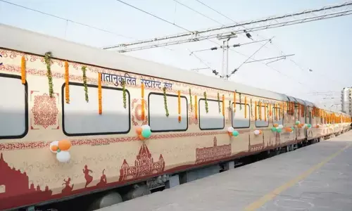 Korea: श्री रामलला दर्शन योजना : जिले से 102 श्रद्धालु करेंगे रामलला के दर्शन, कलेक्टर एवं जनप्रतिनिधियों ने हरी झंड़ी दिखाकर किया रवाना