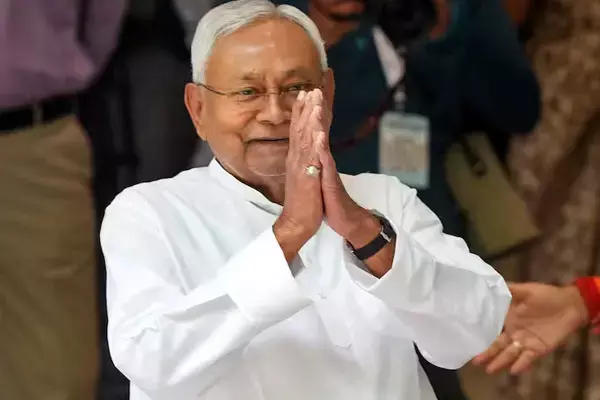 Bihar News: मुख्यमंत्री ने खरीफ महाभियान-2024 का किया शुभारंभ, किसान जागरूकता वाहनों को हरी झंडी दिखाकर किया रवाना