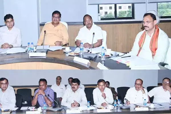 Chhattisgarh Dhan Kharidi: सरकार ने शुरु की धान खरीदी की तैयारी: मंत्री मंडलीय उप समिति की बैठक में बारदाना और किसानों के पंजीयन पर हुई चर्चा