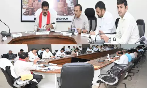 CG-डिप्टी सीएम सख्त: अधिकारियों से बोले-किसानों को खाद बीज के लिए न हो परेशानी, अधिकारी इसका विशेष ध्यान रखें...