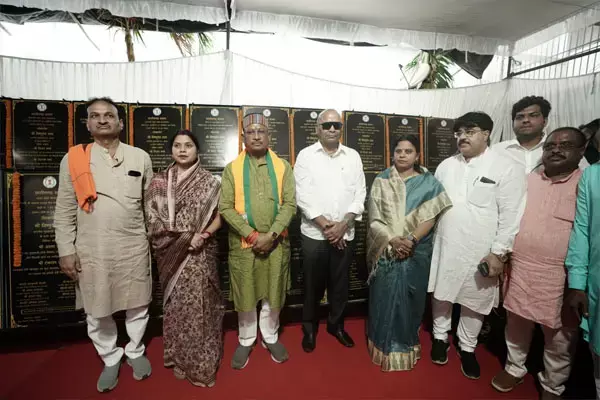 Raipur News: मुख्यमंत्री  विष्णु देव साय ने धमतरी जिले में 55.15 करोड़ रुपए के कार्यों का किया लोकार्पण-शिलान्यास