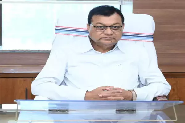 Raipur News: श्रम मंत्री  लखन लाल देवांगन के निर्देश पर 352 श्रमिकों को आवास निर्माण के लिए एक-एक लाख रुपए सहायता राशि स्वीकृत