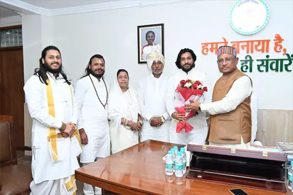 Raipur News: विष्णुदेव साय समाज में शांति के साथ विकास के लिए कृत-संकल्पित है छत्तीसगढ़ सरकार