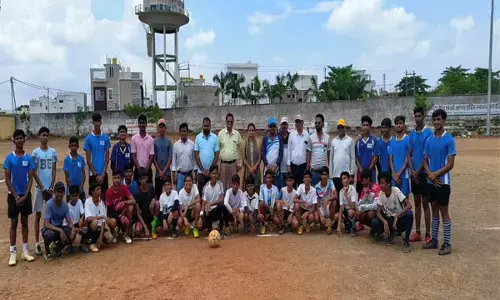 Mahasamund News:  मुखर्जी फुटबॉल प्रतियोगिता का हुआ आयोजन