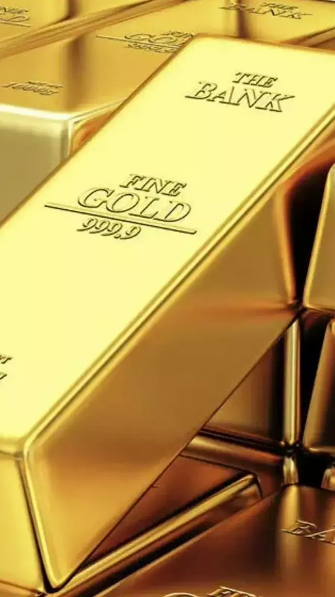 Gold-Silver Price Today 15 October 2024: सोने की कीमतों में बड़ी गिरावट, जानें आपके शहर में क्या हैं रेट्स