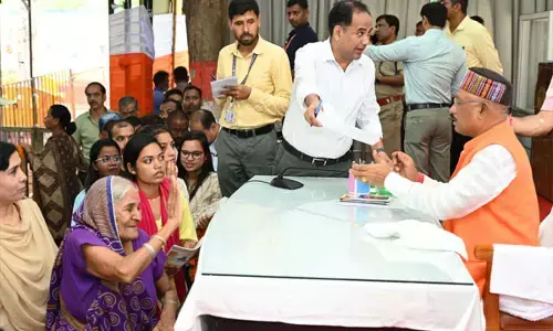 Raipur News: जनदर्शन : मुख्यमंत्री जरुरतमंद लोगों से हुए रूबरू