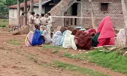 Alirajpur suicide Case: दिल्ली के बुराड़ी की तरह MP में कांड, एक ही परिवार के 5 लोग फंदे से लटके मिले, मृतकों में तीन बच्चे भी शामिल