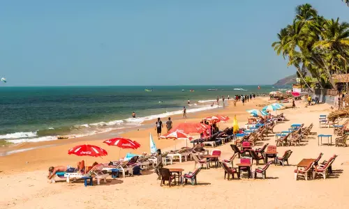 Goa Crime News: गोवा की बीच पर मसाज कराने वाली 3 महिलाओं के खिलाफ मामला दर्ज, जानिए क्या है पूरा मामला?