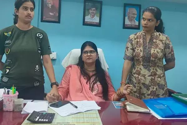 Ujjain Assistant Engineer Arrested: उज्जैन: काम करवाना है तो 60 हजार दो...रिश्वत लेते हुए महिला अधिकारी गिरफ्तार, जाने क्या था मामला
