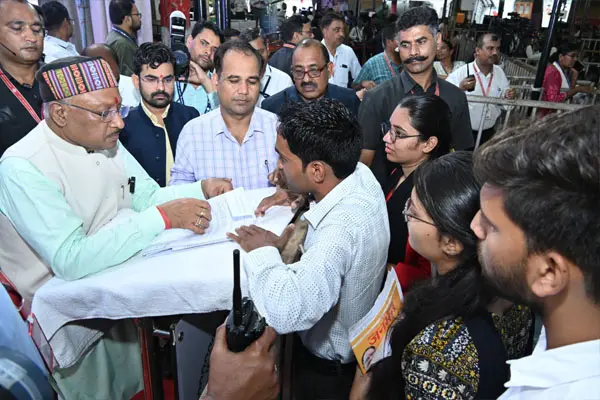 Raipur News: दूसरे सप्ताह भी मुख्यमंत्री के जनदर्शन में नागरिकों में जबरदस्त उत्साह
