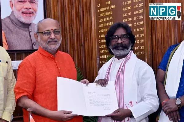 Hemant Soren Oath Ceremony: हेमंत सोरेन ने मुख्यमंत्री पद की ली शपथ, तीसरी बार बने झारखंड के सीएम