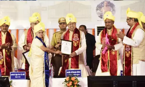 Bilaspur: पंडित सुंदरलाल शर्मा विश्वविद्यालय के छठवें दीक्षांत समारोह में शामिल हुए राज्यपाल एवं CM विष्णुदेव