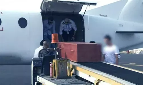 Transfer of Mortal Remains: विदेश में मौत होने पर परिजन कैसे मंगवा सकते हैं शव? हर साल हजारों भारतीयों की विदेशों में होती है मौत