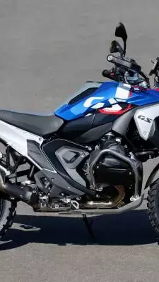 लॉन्ग ड्राइव के लिए हो जाओ तैयार क्योंकि आ गई है दमदार बॉक्सर इंजन के साथ BMW R 1300 GS एडवेंचर, जानिए कीमत और खूबियाँ