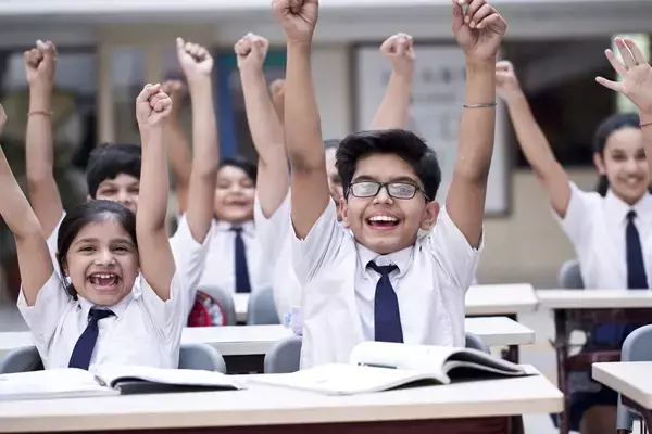 Umang Program: उमंग कार्यक्रम से 21 लाख छात्र-छात्राओं को लाभ, शिक्षा और स्वास्थ्य का हो रहा साथ विकास