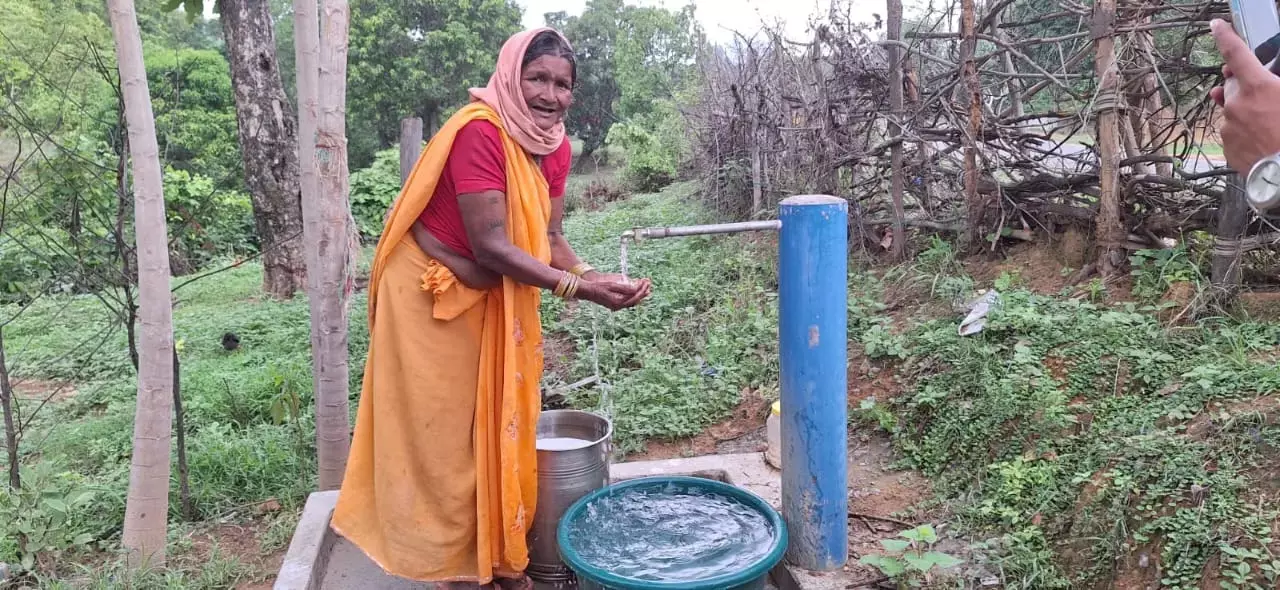 Chhattisgarh News: नल से मिली राहत, ग्राम कोरई में अब हर घर में नल से जल