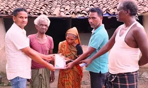 Raipur News: वृद्ध सुमरिता बाई को हर माह मिलेगा निःशुल्क राशन